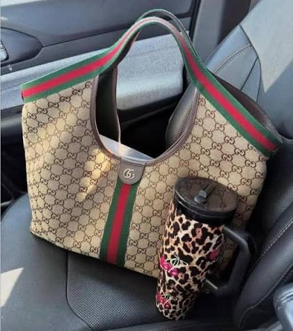 Gucci - Giglio Canvas GG