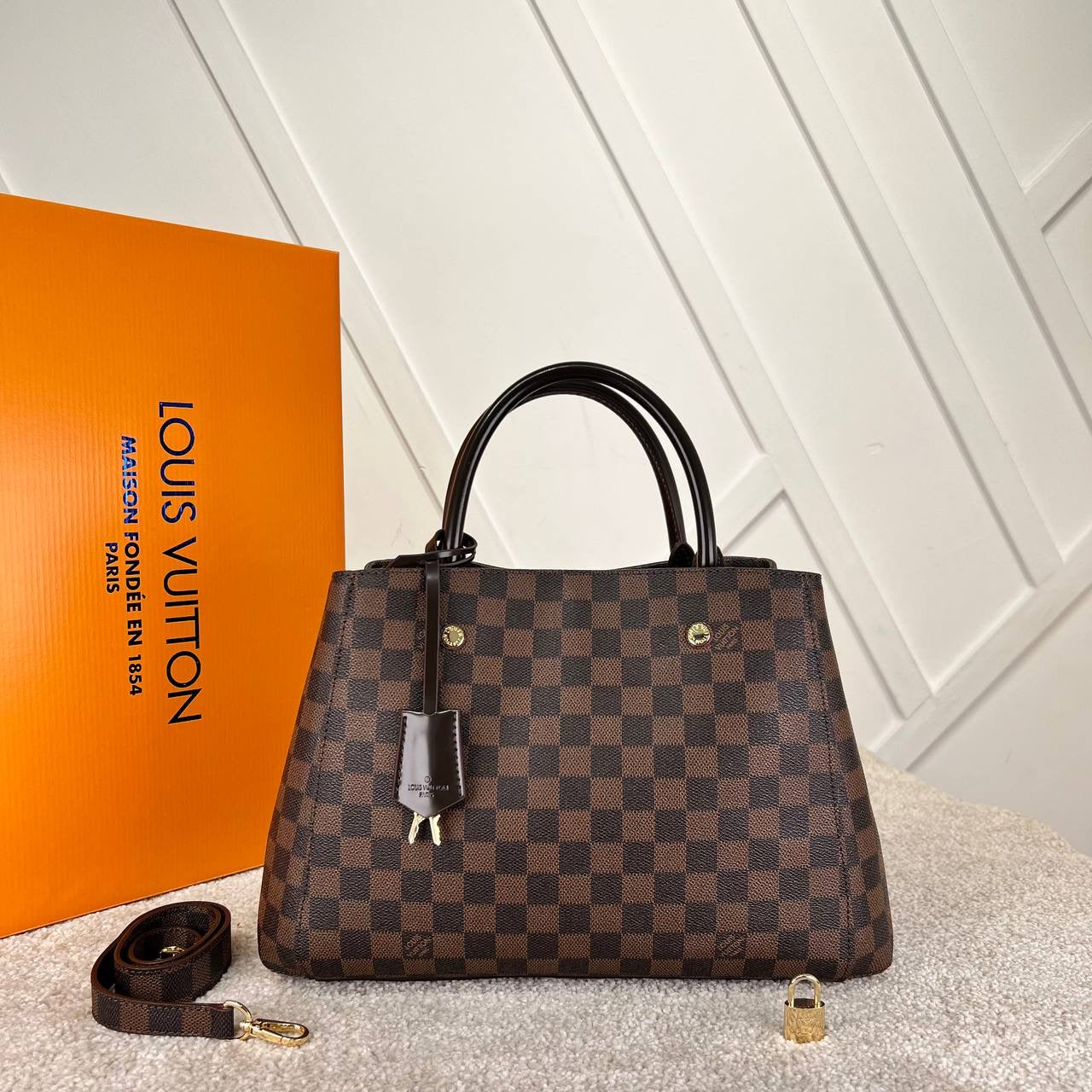 Louis Vuitton - Montaigne MM Damier Ebene